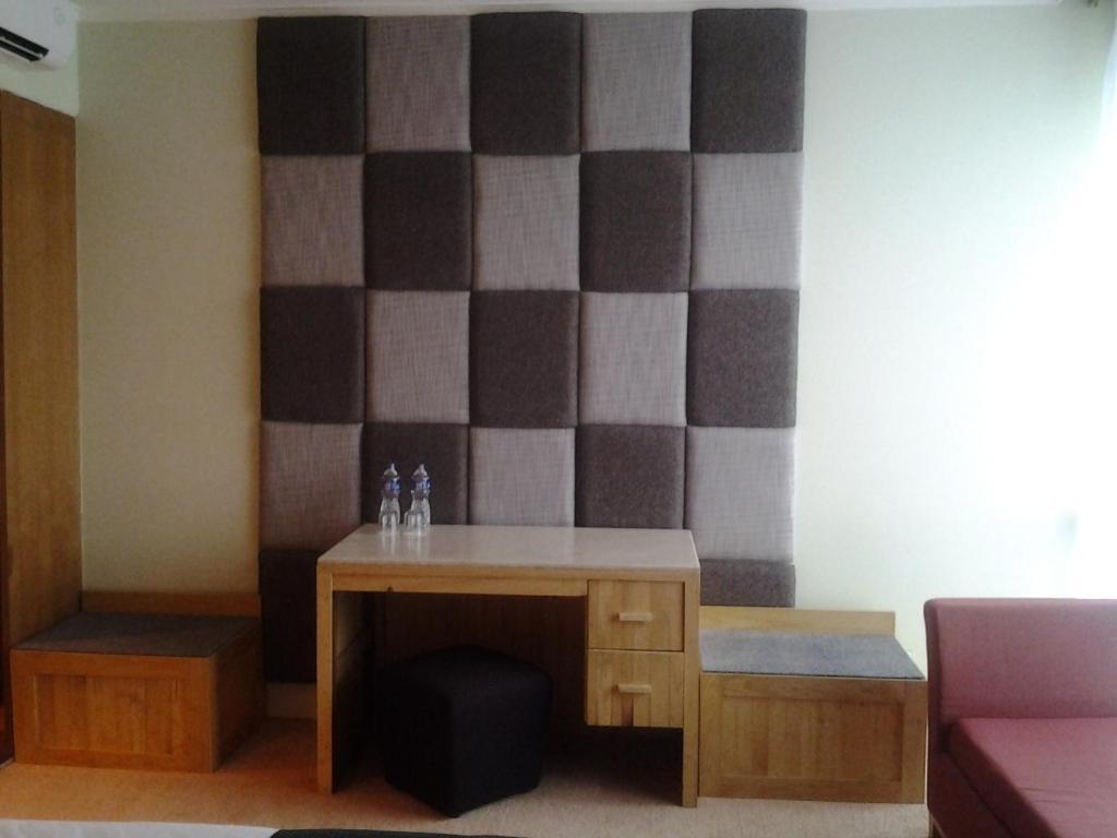 Chara Hotel Bandung Zimmer foto